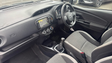 Toyota Yaris 1.5 VVT-i Y20 5dr [Bi-tone] Petrol Hatchback